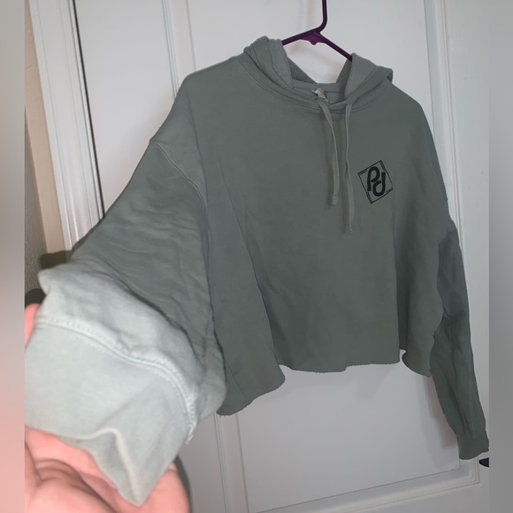 Independent Trading Company Women’s Perky Peach Crop Light Green Hoodie - Large - Picture 3 of 8